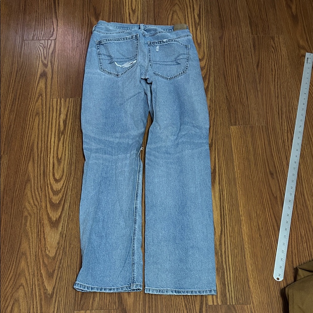 American Eagle Outfitters Low-Rise Baggy Straight Distressed Blue Jeans Size 4 - Picture 7 of 8